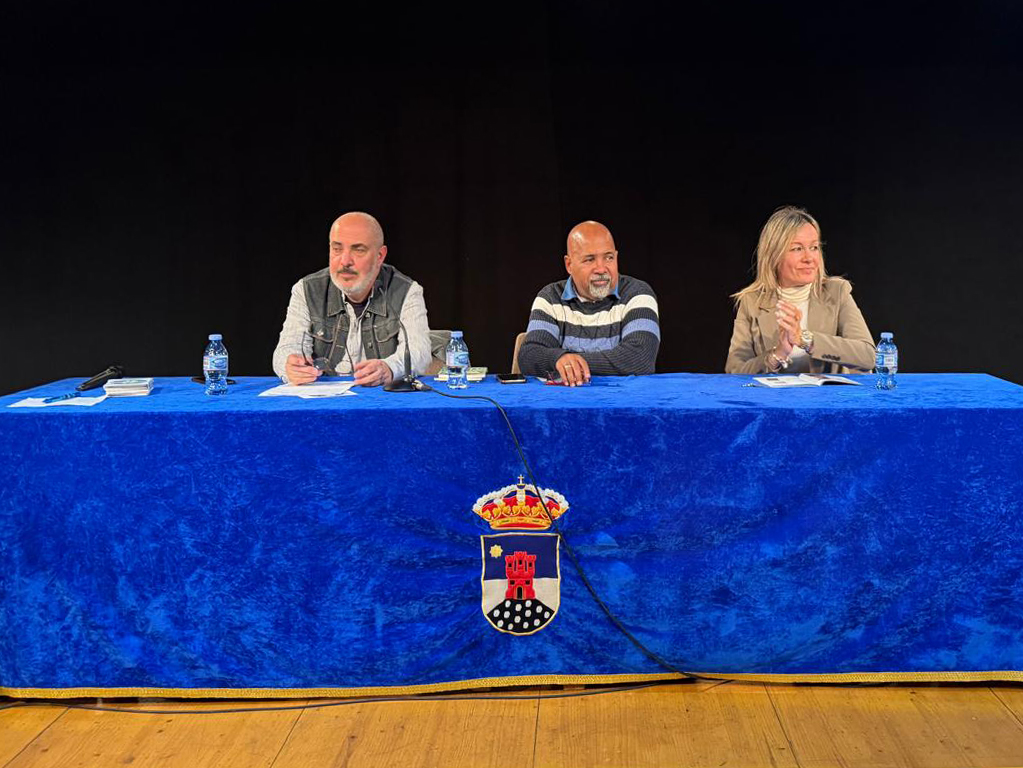 Encuentro de poetas y jóvenes en Roquetas